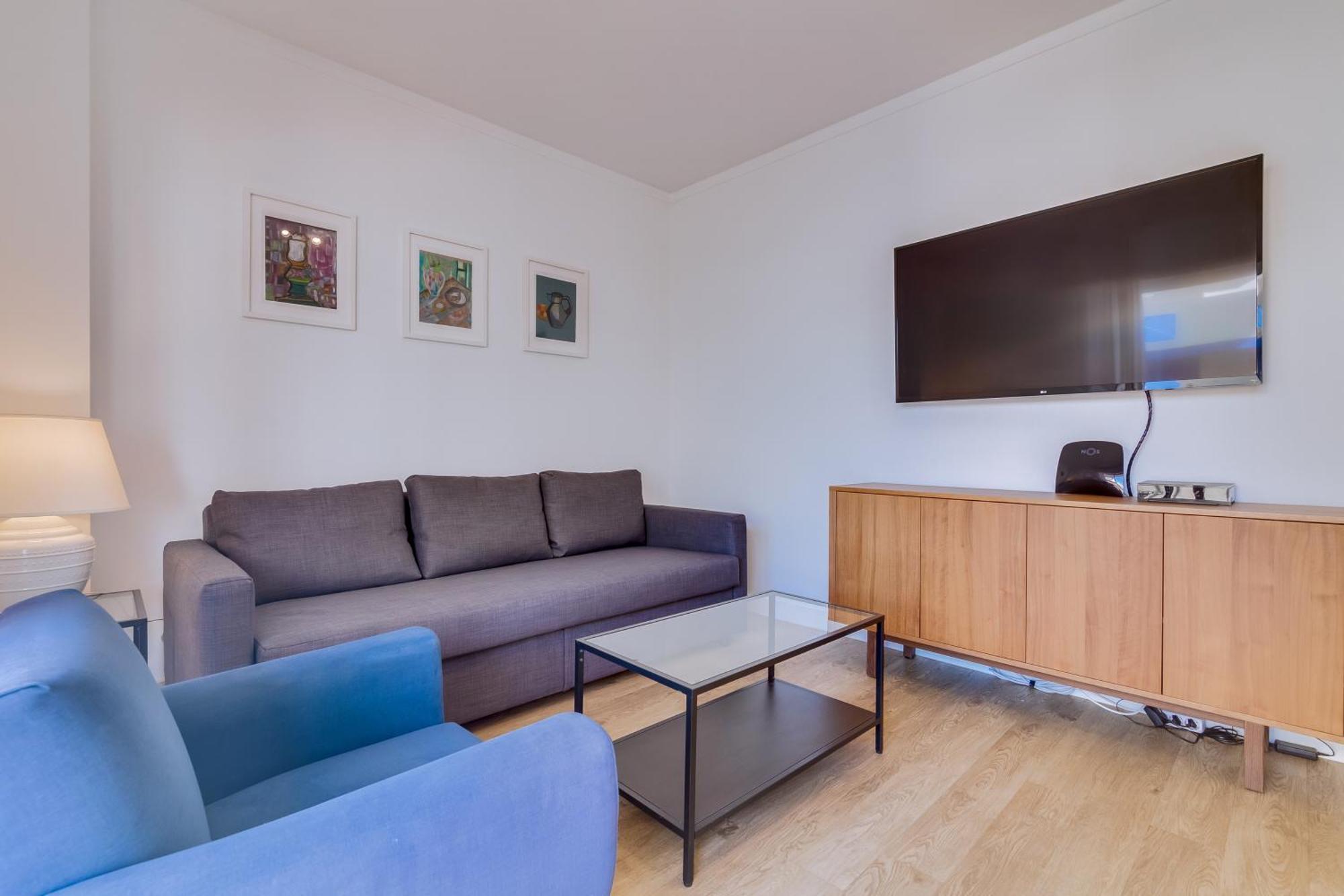 קווארטיירה Al - Apartamento Egas Moniz מראה חיצוני תמונה